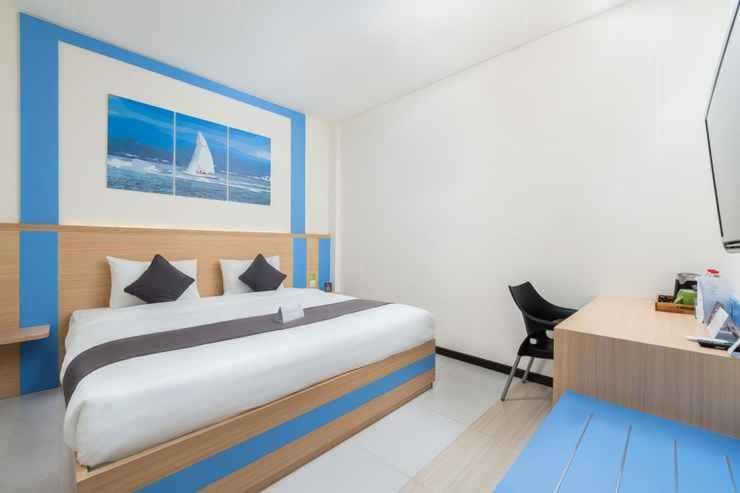 D'Carol Hotel Surabaya Exterior photo